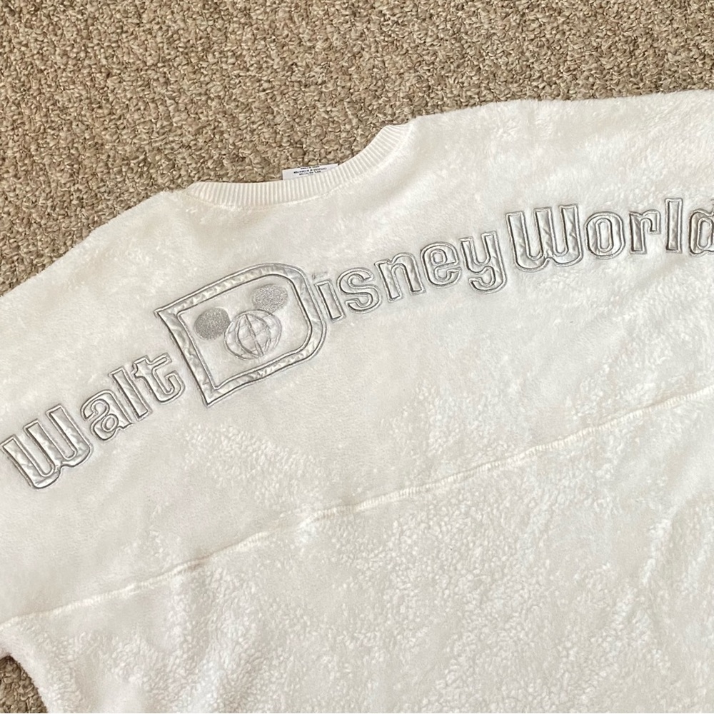 Walt Disney World Spirit Jersey X Large White Silver Fleece Pullover Sweater - Picture 5 of 11